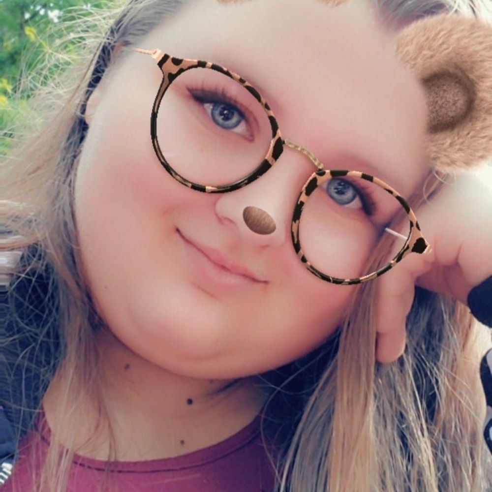 Meet your Posher, Gabi